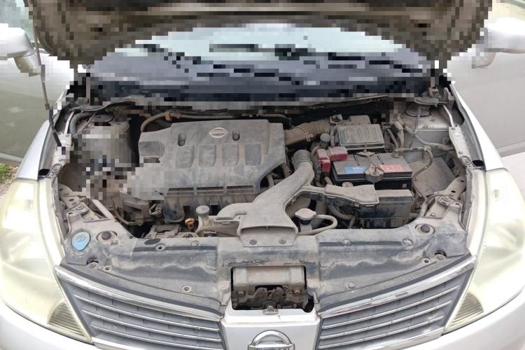 Used Nissan Tiida Sedan 2006 1.6JE AT Engine Bay