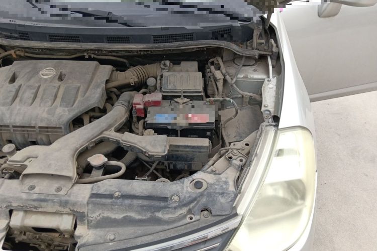 Used Nissan Tiida Sedan 2006 1.6JE AT Engine Bay Left