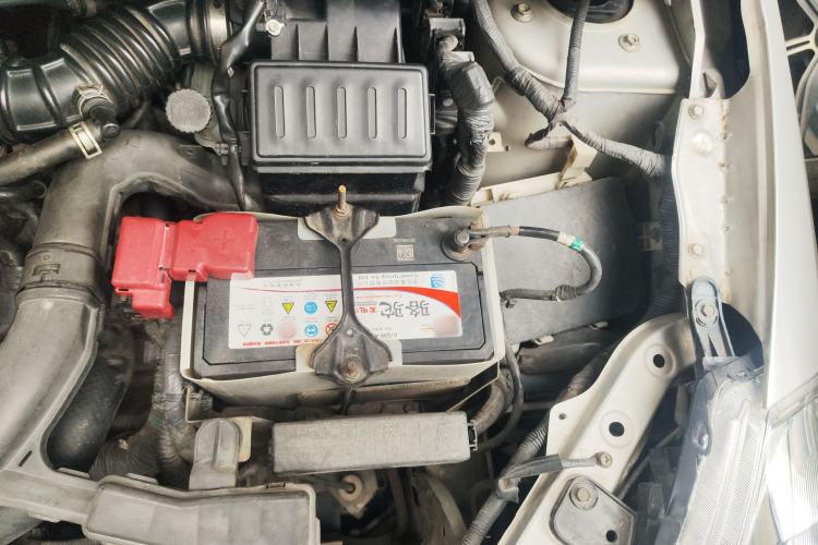 Used Nissan Tiida Sedan 2006 1.6 JC AT Engine Bay Left