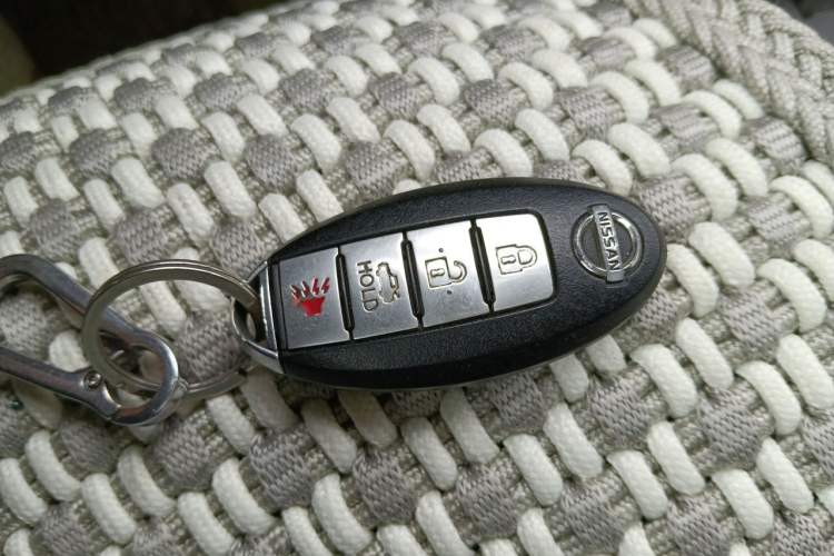 Used Nissan Tiida Sedan 2006 1.6JE AT Vehicle Key
