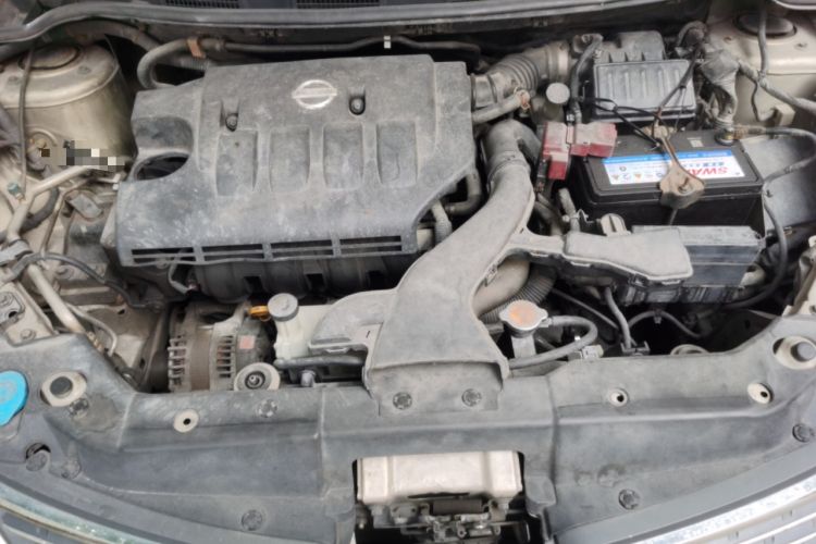Used Nissan Tiida Sedan 2006 1.6JE AT Engine Bay