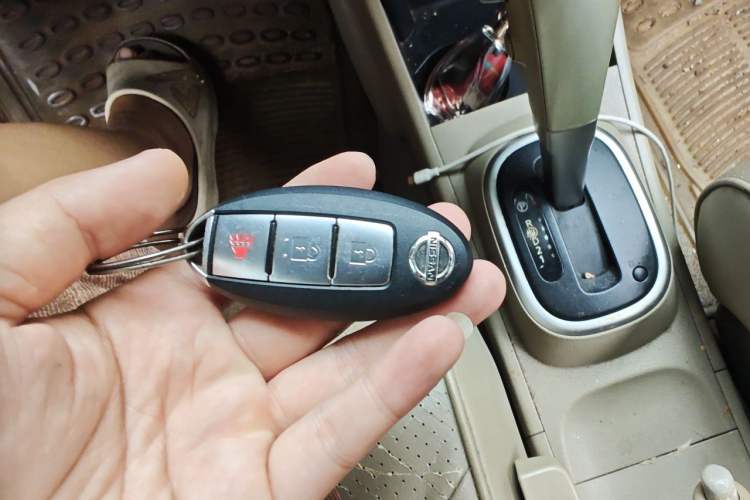 Used Nissan Tiida Sedan 2006 1.6JE AT Vehicle Key