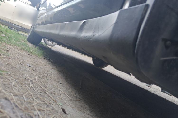 Used Nissan Tiida Sedan 2008 1.6L Automatic Smart Version Chassis Front Right