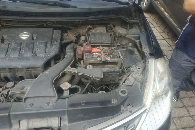 Used Nissan Tiida Sedan 2008 1.6L Automatic Smart Version Engine Bay Left