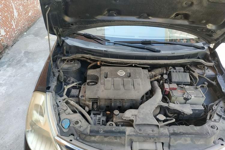 Used Nissan Tiida Sedan 2008 1.6L Automatic Fashion Edition Engine Bay Right