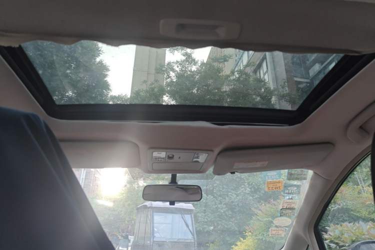 Used Nissan Tiida Sedan 2008 1.6L Automatic Smart Version Headliner