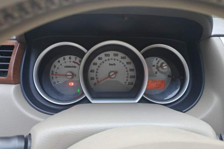 Used Nissan Tiida Sedan 2008 1.6L Automatic Smart Version Instrument Cluster