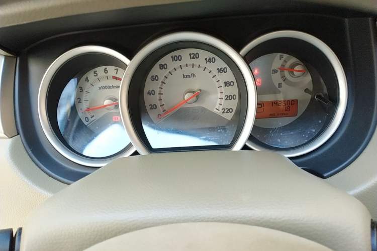 Used Nissan Tiida Sedan 2008 1.6L Automatic Fashion Edition Odometer Close Up