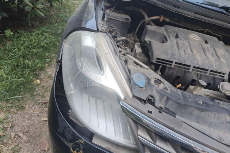 Used Nissan Tiida Sedan 2008 1.6L Automatic Smart Version Right Front Headlight