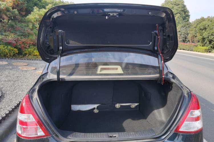 Used Nissan Tiida Sedan 2008 1.6L Automatic Smart Version Trunk
