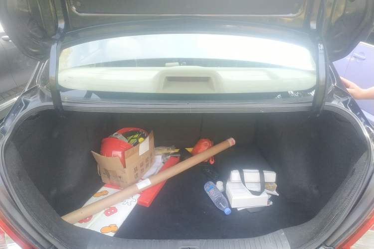 Used Nissan Tiida Sedan 2008 1.6L Automatic Smart Version Trunk