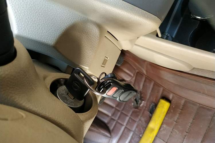 Used Nissan Tiida Sedan 2008 1.6L Automatic Fashion Edition Vehicle Key