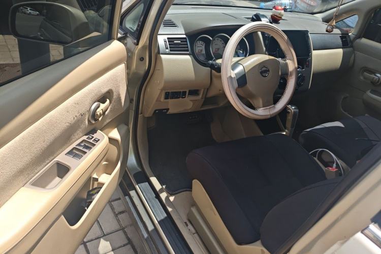Used Nissan Tiida Sedan 2008 1.6L Automatic Fashion Edition Driver Seat