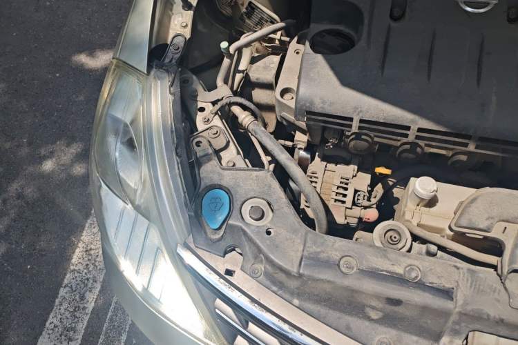 Used Nissan Tiida Sedan 2008 1.6L Automatic Fashion Edition Engine Bay Right