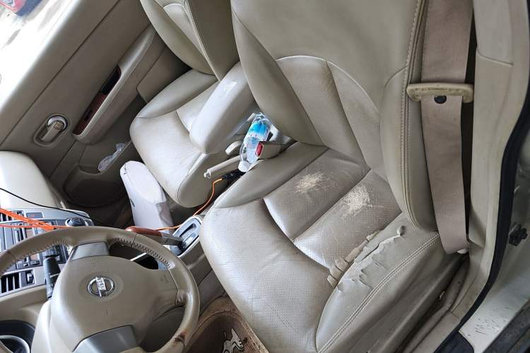 Used Nissan Tiida Sedan 2008 1.6L Automatic Fashion Edition Left Front Seat
