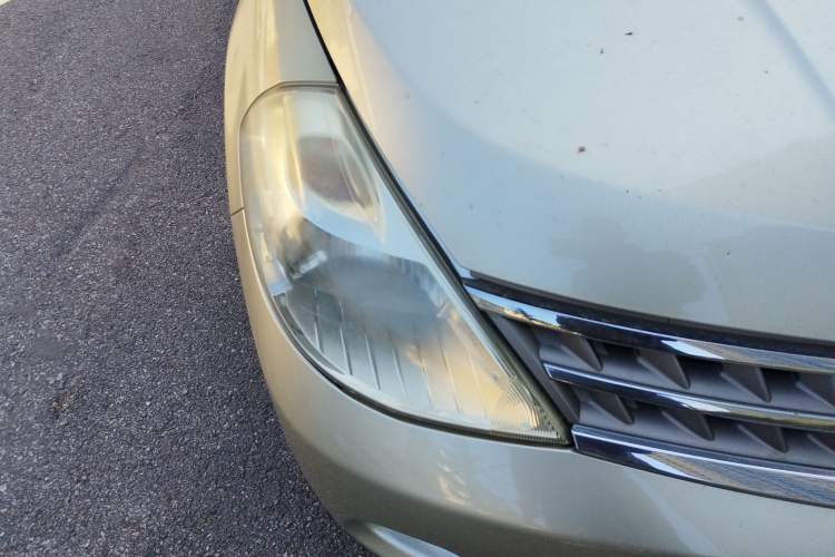 Used Nissan Tiida Sedan 2008 1.6L Automatic Fashion Edition Right Front Headlight