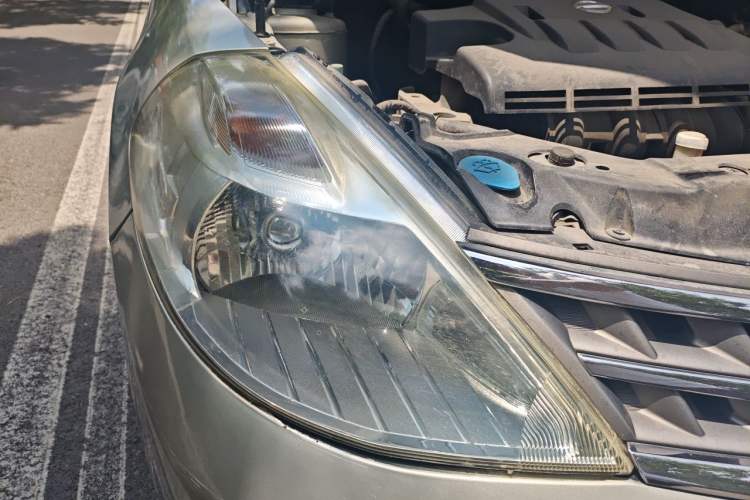 Used Nissan Tiida Sedan 2008 1.6L Automatic Fashion Edition Right Front Headlight