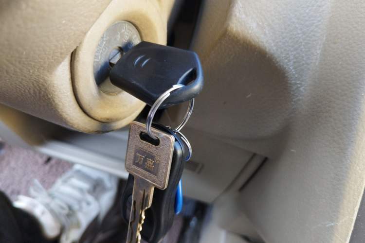 Used Nissan Tiida Sedan 2008 1.6L Automatic Fashion Edition Vehicle Key
