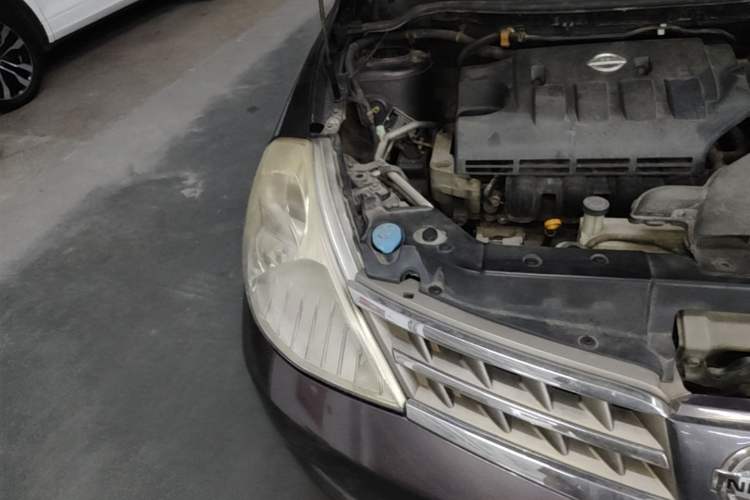 Used Nissan Tiida Sedan 2008 1.6L Automatic Smart Version Right Front Headlight