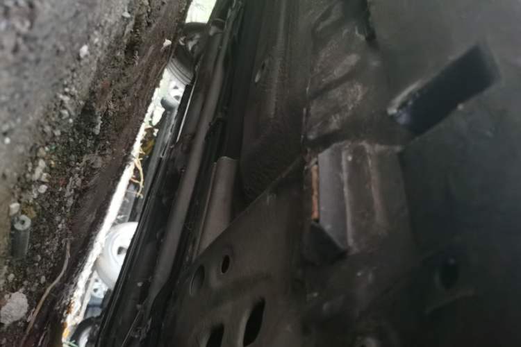 Used Nissan Tiida Sedan 2008 1.6L Manual Fashion Edition Chassis Front Right