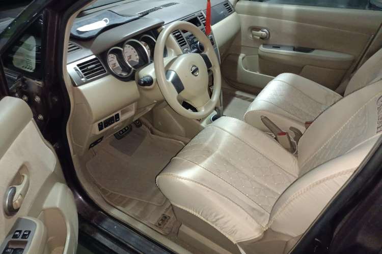 Used Nissan Tiida Sedan 2008 1.6L Automatic Fashion Edition Driver Seat