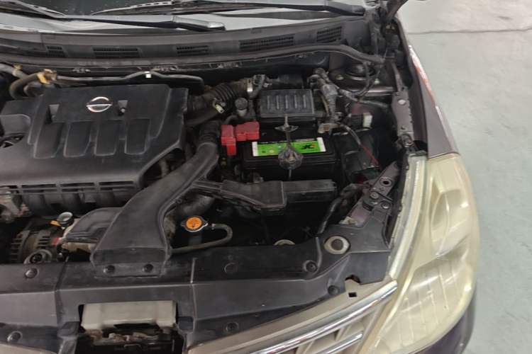 Used Nissan Tiida Sedan 2008 1.6L Automatic Smart Version Engine Bay Left