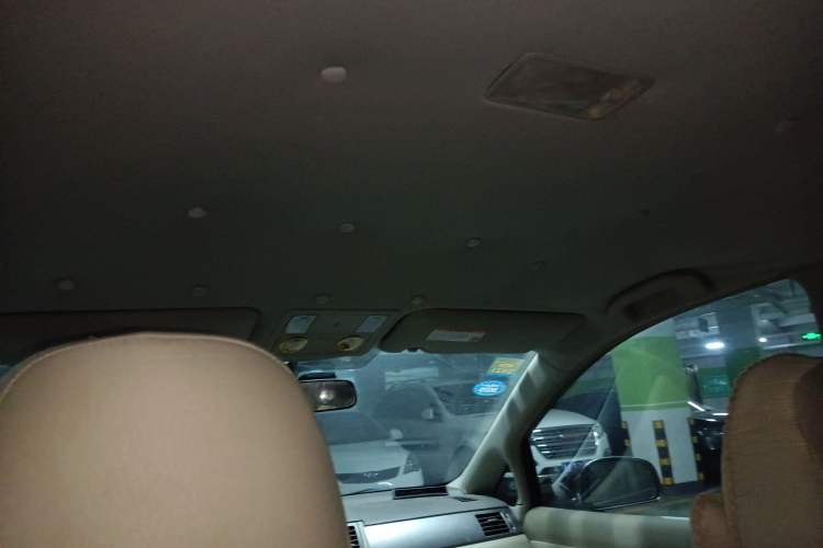 Used Nissan Tiida Sedan 2008 1.6L Automatic Fashion Edition Headliner