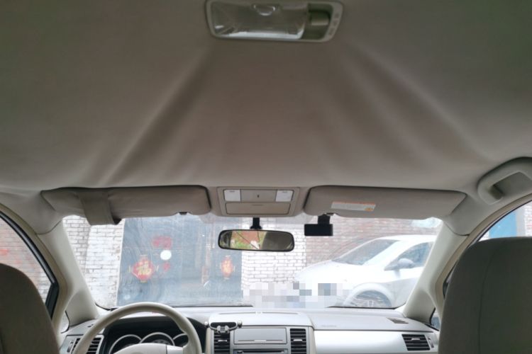 Used Nissan Tiida Sedan 2008 1.6L Manual Fashion Edition Headliner