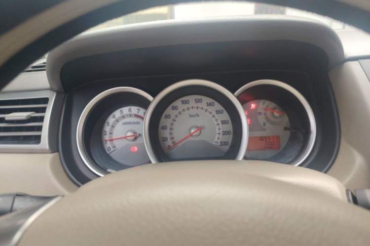 Used Nissan Tiida Sedan 2008 1.6L Manual Fashion Edition Instrument Cluster