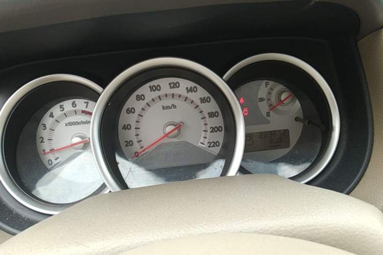 Used Nissan Tiida Sedan 2008 1.6L Automatic Smart Version Instrument Cluster