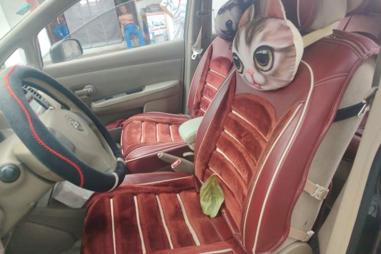 Used Nissan Tiida Sedan 2008 1.6L Manual Fashion Edition Left Front Seat