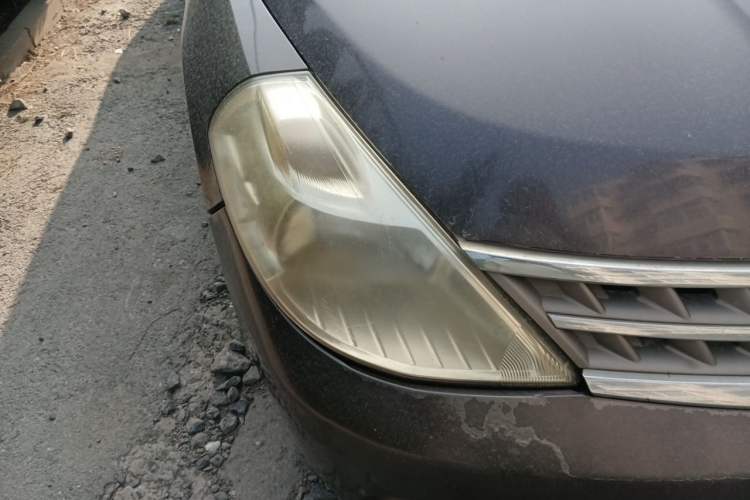 Used Nissan Tiida Sedan 2008 1.6L Manual Fashion Edition Right Front Headlight