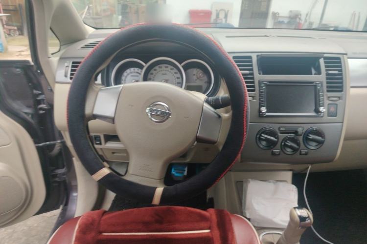 Used Nissan Tiida Sedan 2008 1.6L Manual Fashion Edition Steering Wheel