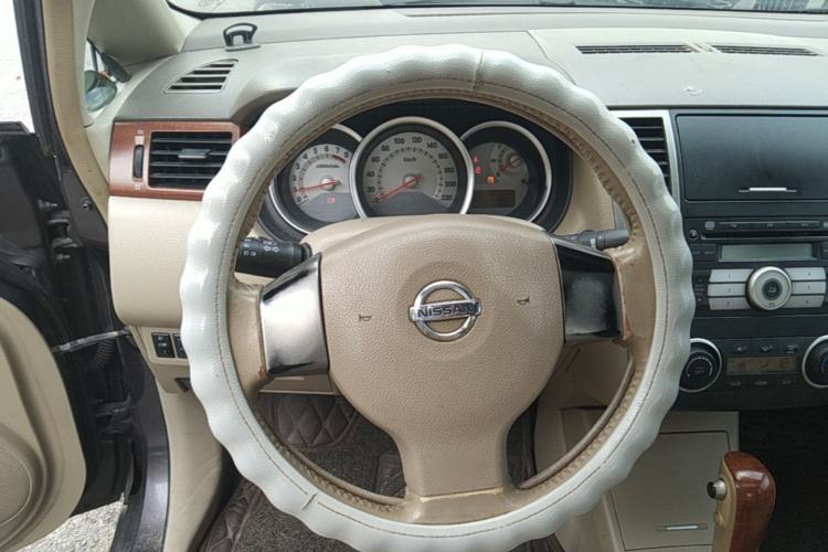 Used Nissan Tiida Sedan 2008 1.6L Automatic Smart Version Steering Wheel