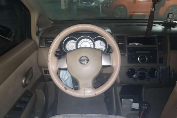 Used Nissan Tiida Sedan 2008 1.6L Manual Fashion Edition Steering Wheel