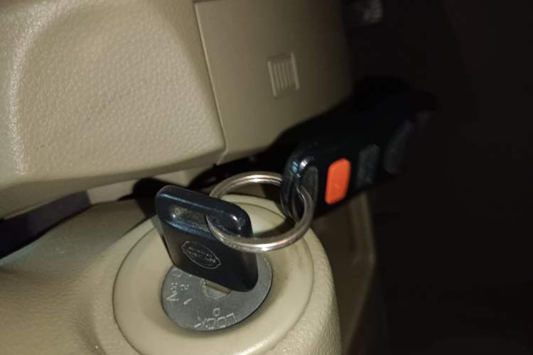 Used Nissan Tiida Sedan 2008 1.6L Automatic Fashion Edition Vehicle Key