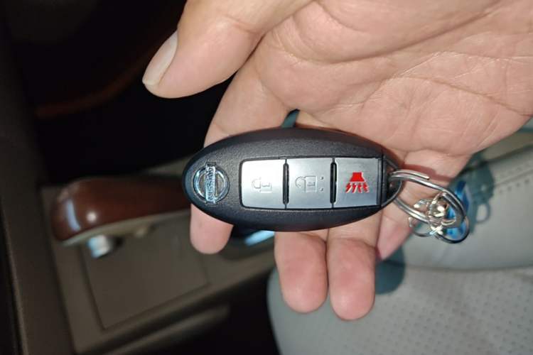 Used Nissan Tiida Sedan 2008 1.6L Automatic Smart Version Vehicle Key