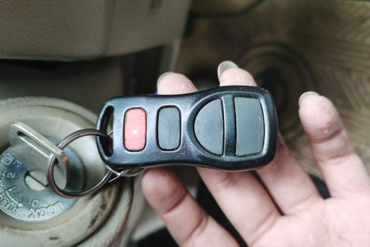 Used Nissan Tiida Sedan 2008 1.6L Manual Fashion Edition Vehicle Key