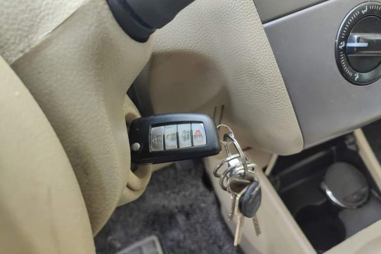 Used Nissan Tiida Sedan 2008 1.6L Manual Fashion Edition Vehicle Key