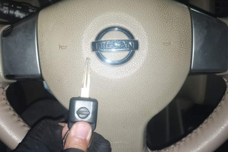 Used Nissan Tiida Sedan 2008 1.6L Manual Fashion Edition Vehicle Key