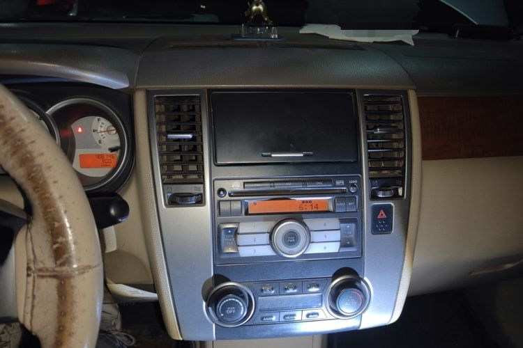 Used Nissan Tiida Sedan 2008 1.6L Manual Smart Version Audio And AC Panel