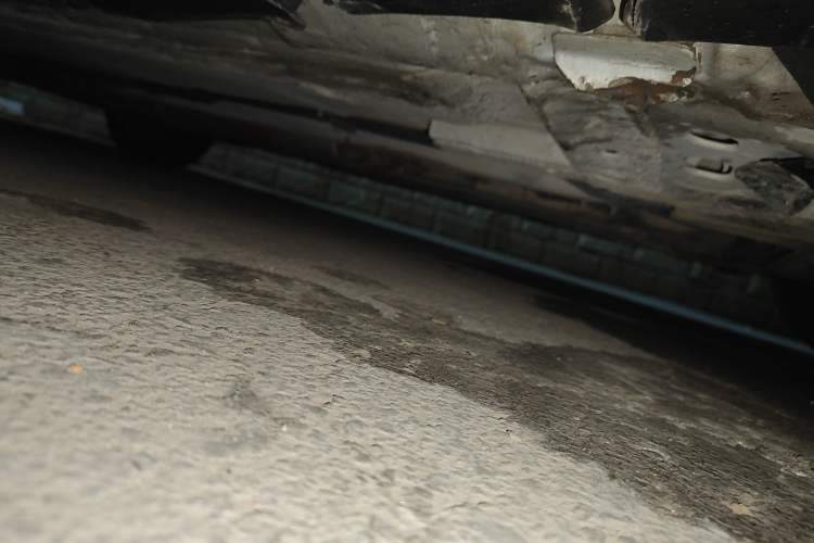 Used Nissan Tiida Sedan 2008 1.6L Manual Smart Version Chassis Front Right