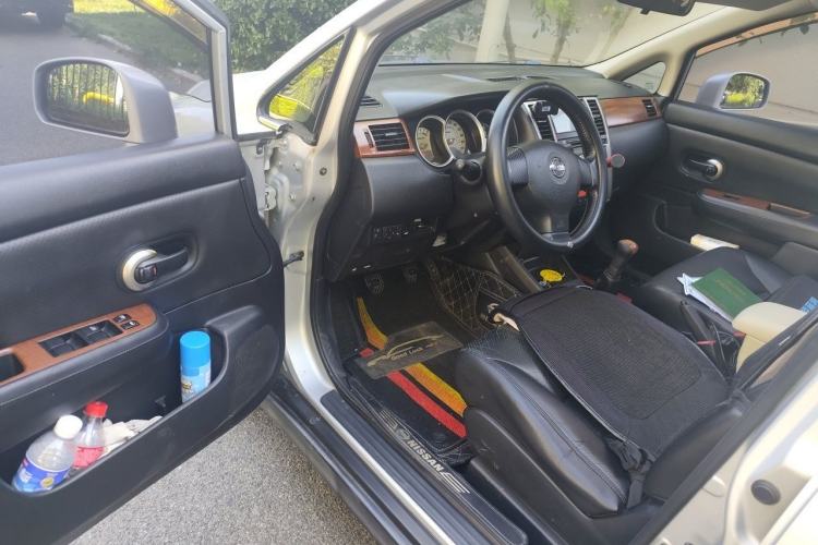Used Nissan Tiida Sedan 2008 1.6L Manual Smart Version Driver Seat