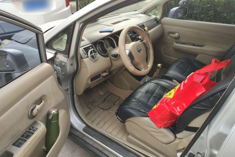 Used Nissan Tiida Sedan 2008 1.6L Manual Fashion Edition Driver Seat