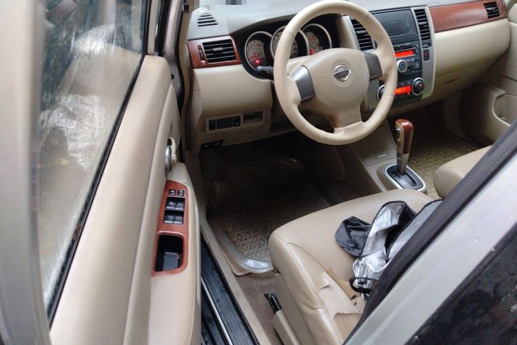 Used Nissan Tiida Sedan 2008 1.6L Automatic Smart Version Driver Seat