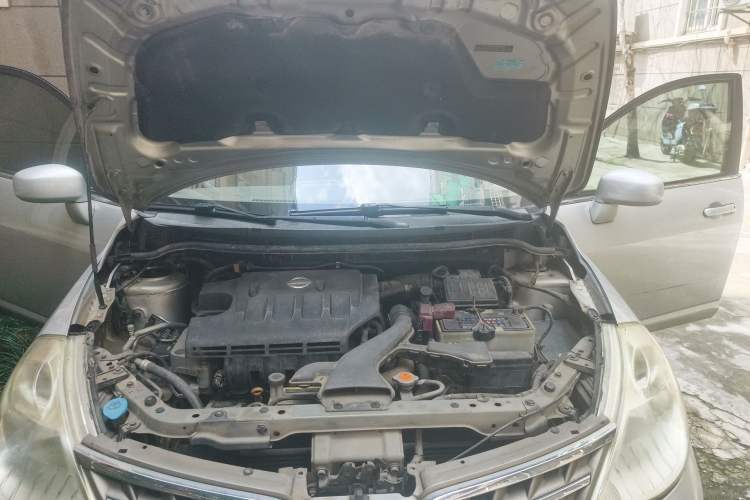 Used Nissan Tiida Sedan 2008 1.6L Manual Fashion Edition Engine Bay