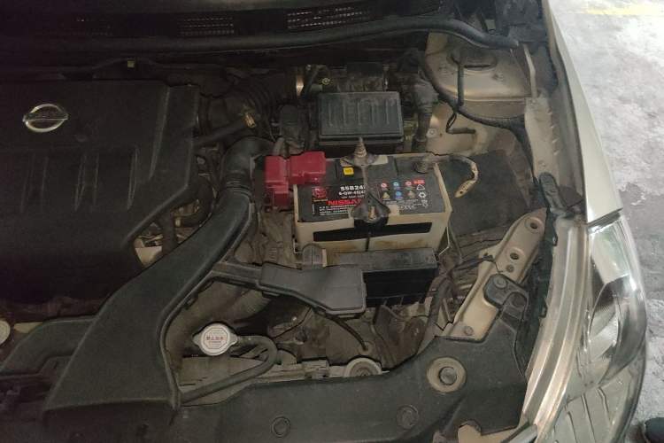Used Nissan Tiida Sedan 2008 1.6L Automatic Fashion Edition Engine Bay Left