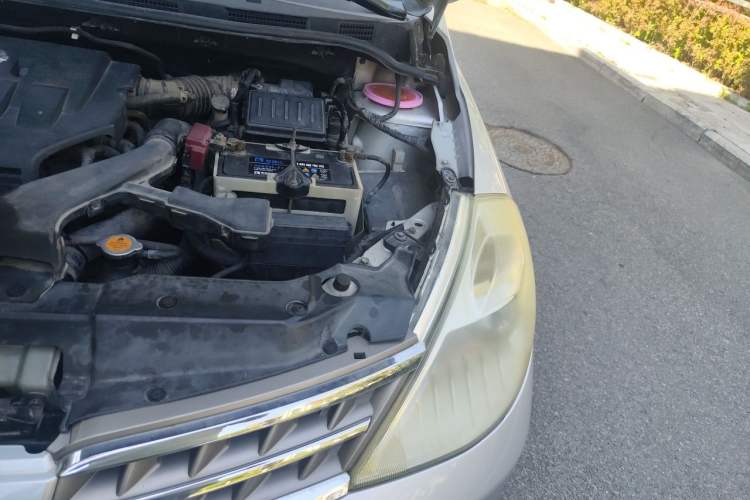 Used Nissan Tiida Sedan 2008 1.6L Manual Smart Version Engine Bay Left