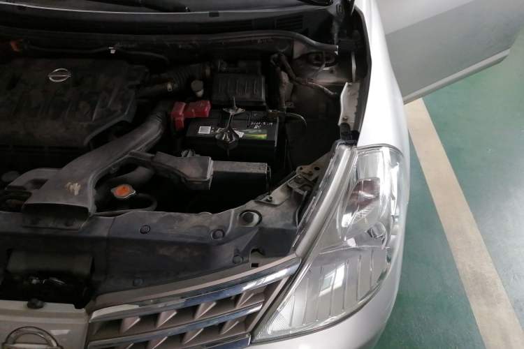Used Nissan Tiida Sedan 2008 1.6L Automatic Fashion Edition Engine Bay Left