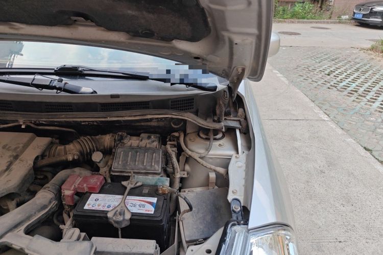 Used Nissan Tiida Sedan 2008 1.6L Manual Fashion Edition Engine Bay Left